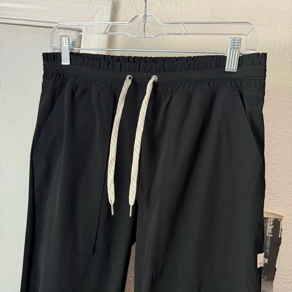 VUORI black knit‎ elastic drawstring waist athletic cropped jogger sweat pants